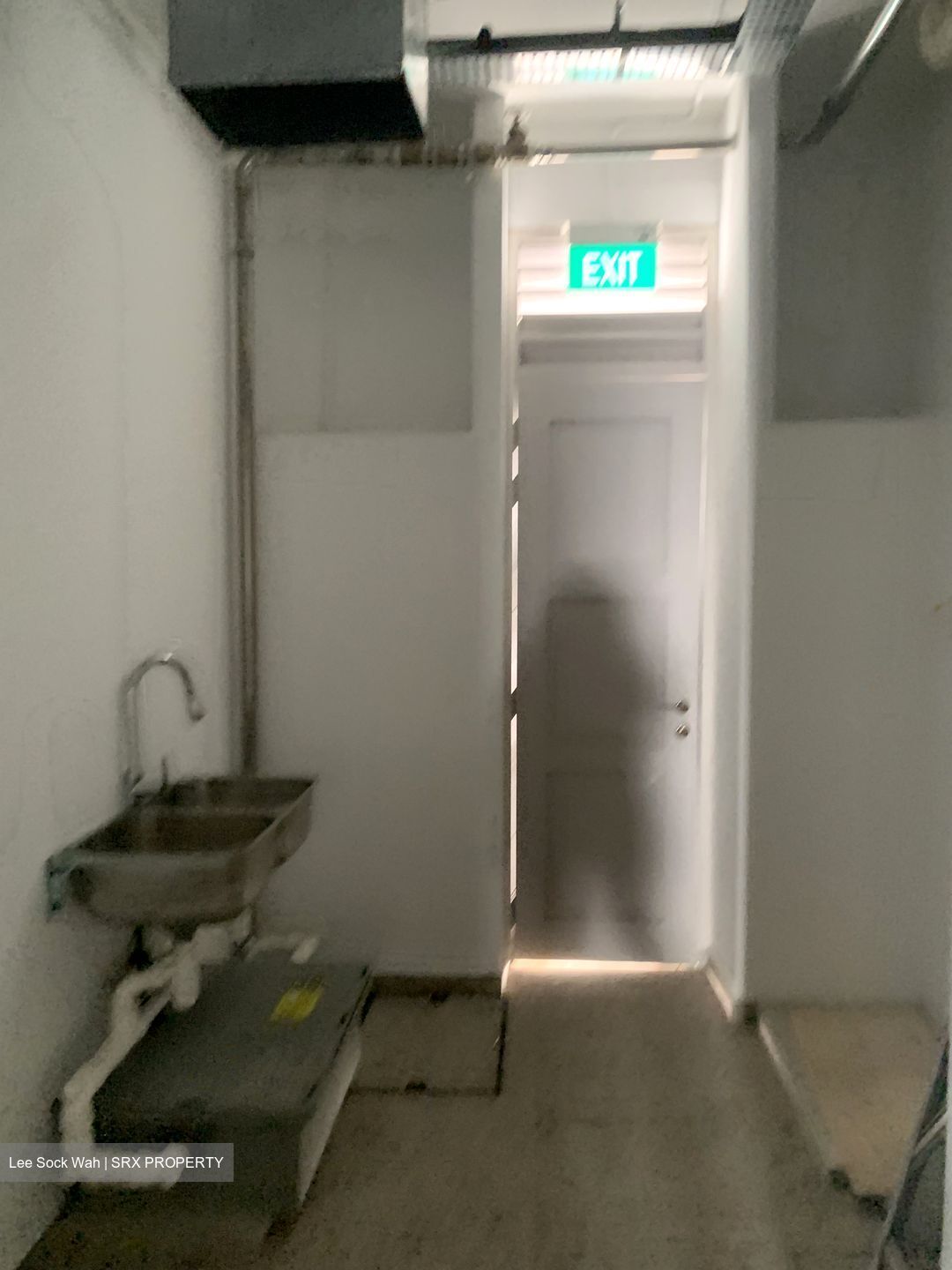 Rowell Road (D8), Retail #563772691